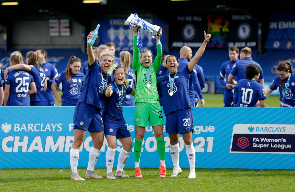 Millie Bright, Erin Cuthbert, Carly Telford and Sam Kerr of Chelsea celebrate with the Barclays FA Women's Super League Trophy
