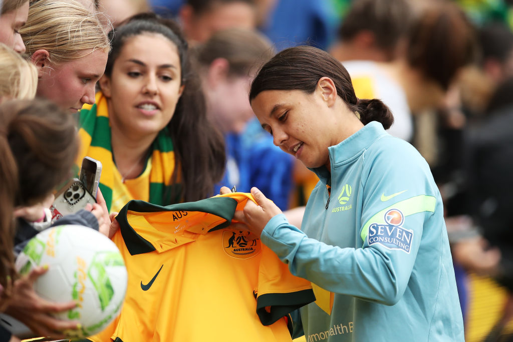 Sam Kerr of the Matildas interacts with fans following game one of the series International Friendly series between the Australia Matildas and the United States of America Women's National Team at Stadium Australia on November 27, 2021 in Sydney, Australia. (Photo by Matt King/Getty Images)