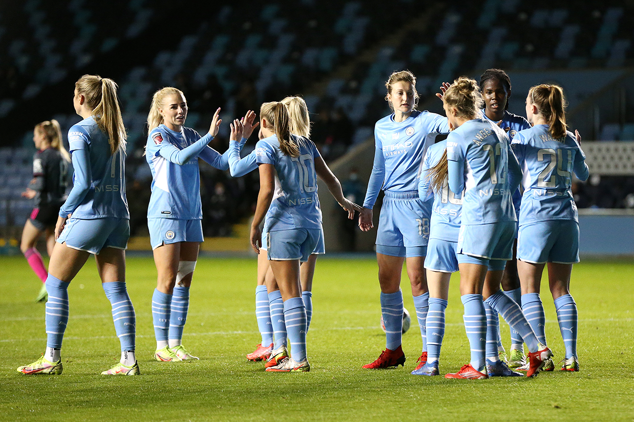 Manchester City beat Leicester City 6-0 in the Women's FA Cup.