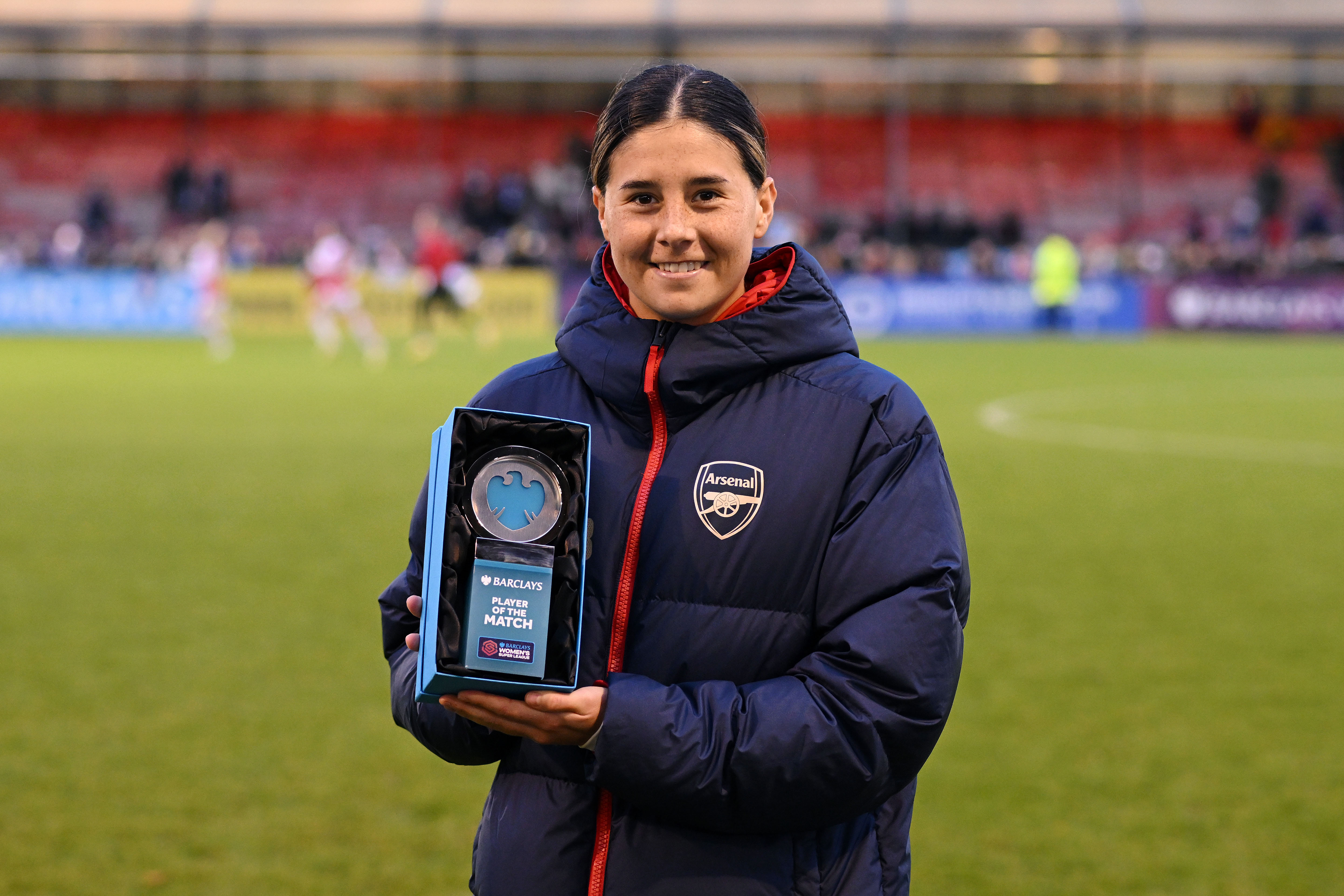 Kyra Cooney-Cross poses for a photo with the Barclay's Player of the Match Trophy following Arsenal's game against Brighton. (Photo: Arsenal Women/X)