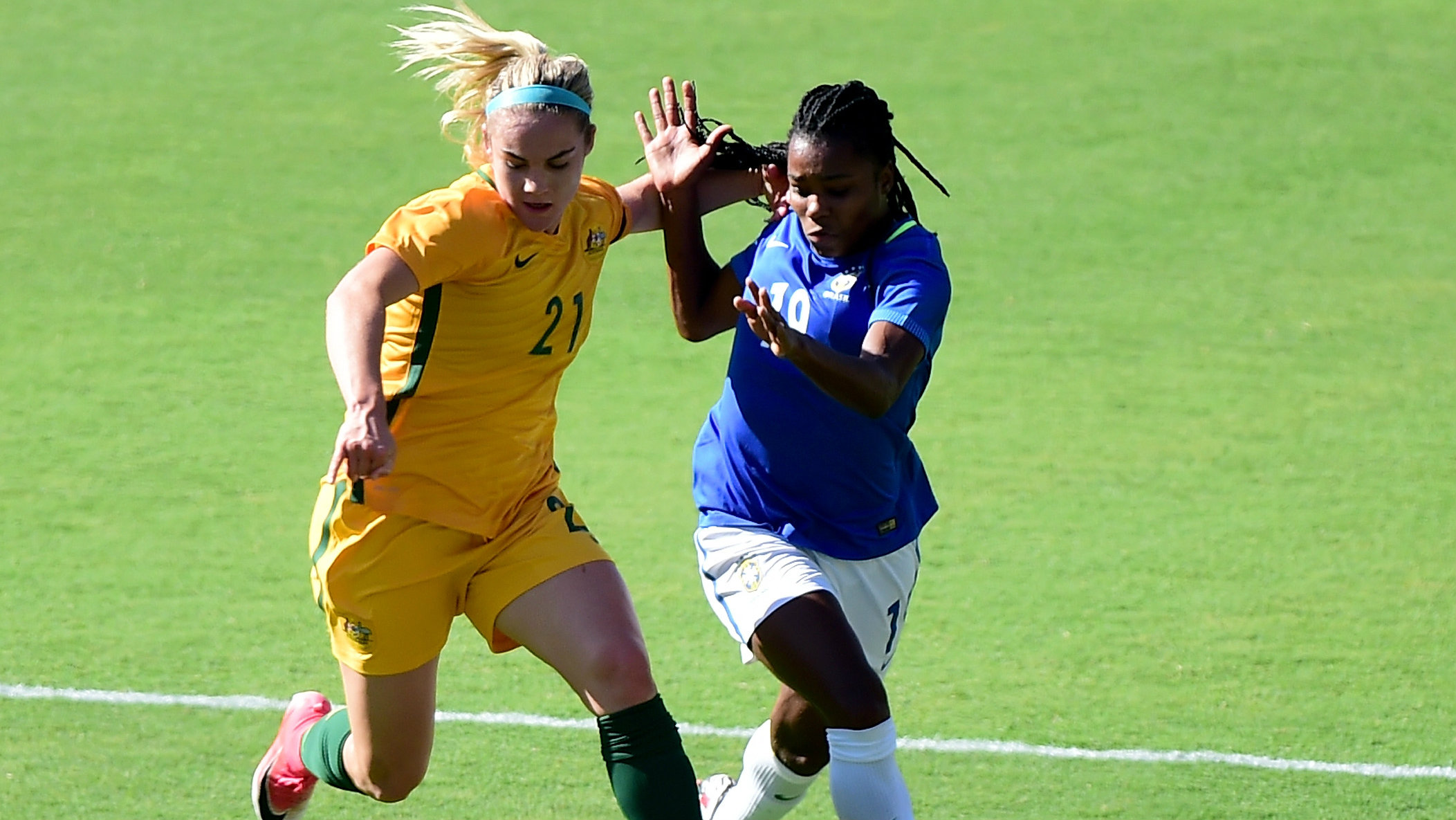 Ellie Carpenter has signed with Canberra United.