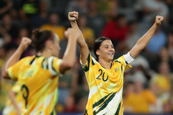 SYDNEY, AUSTRALIA - FEBRUARY 13: Sam Kerr of the Matildas celebrates at the final whistle during the Women's Olympic Football Tournament Qualifier between Australia and China PR at Bˆˆankwest Stadium on February 13, 2020 in Sydney, Australia. (Photo by Mark Metcalfe/Getty Images)