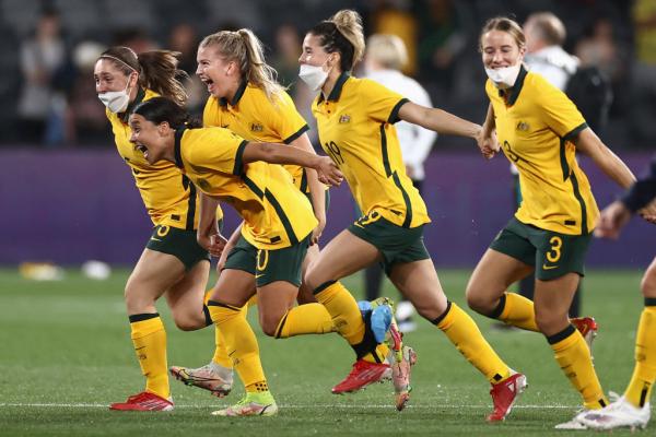 Sam Kerr of the Matildas and team mates celebrate winning the Women's International Friendly match between the Australia Matildas and Brazil at CommBank Stadium on October 23, 2021 in Sydney, Australia. (Photo by Cameron Spencer/Getty Images)