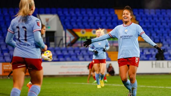 UWCL and Conti Cup Review: Fowler scores in Conti Cup; Arsenal & Chelsea remain at the top in UWCL